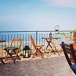 Perla Del Borgo Casa de hóspedes 3*