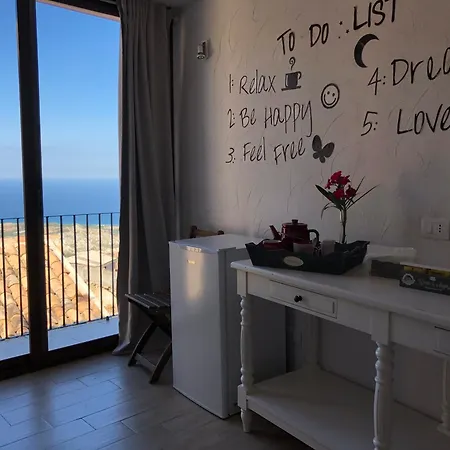 Konukevi Perla Del Borgo 3*