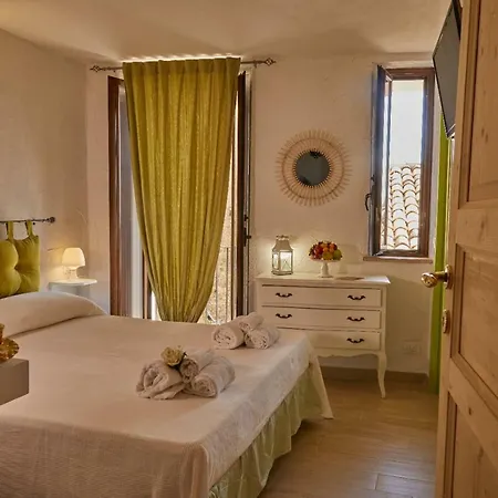 게스트하우스 Perla Del Borgo 3*