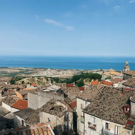 Perla Del Borgo *